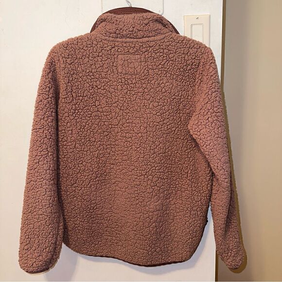 XS Abercrombie & Fitch Sherpa Half-Zip Satin Trim Sweatshirt in Mauve - Picture 5 of 9